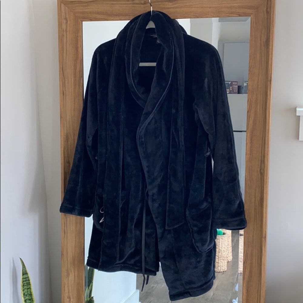 Victoria Secret Fuzzy Robe Xs